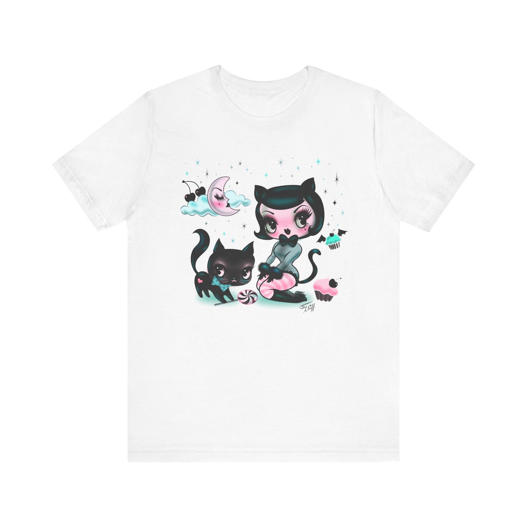Kitten Doll with Cupcakes • Unisex Tee