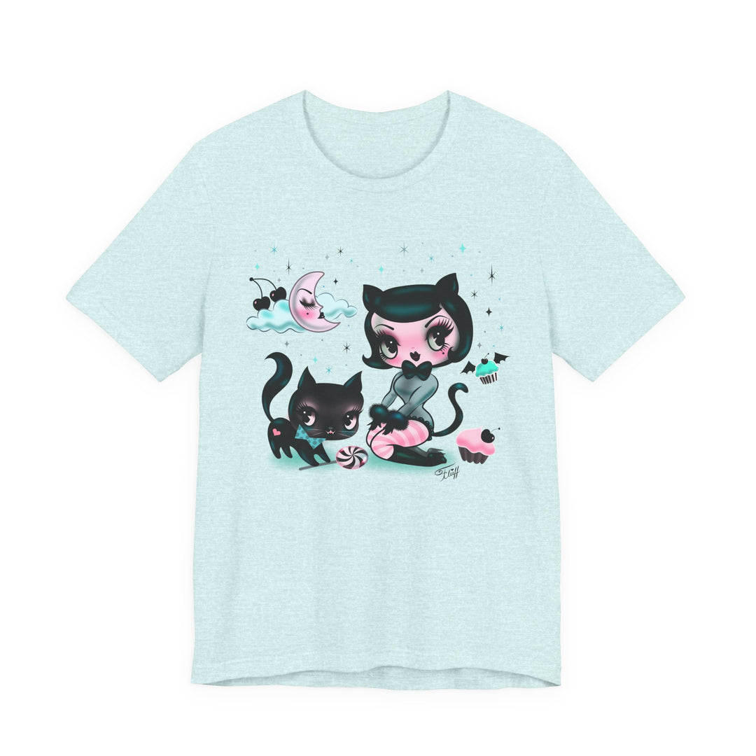Kitten Doll with Cupcakes • Unisex Tee