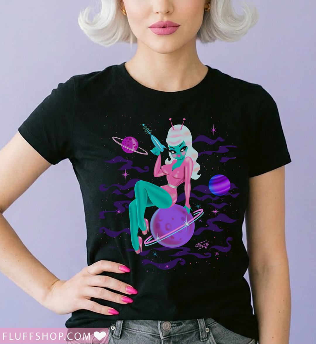 Alien Girl on Saturn • Women's Relaxed T-Shirt
