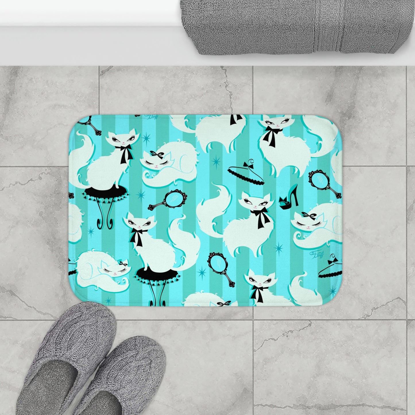 Boudoir Kitties Mint • Bath Mat