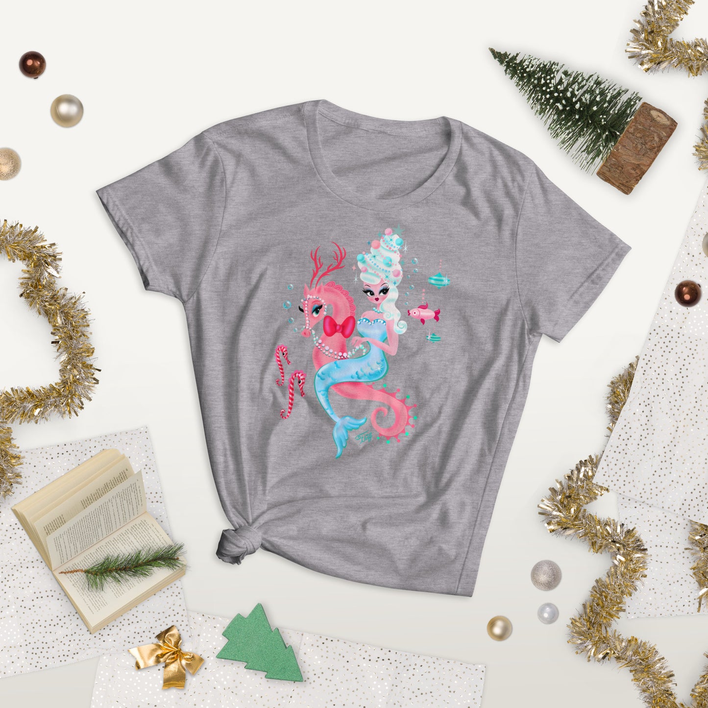 Christmas Mermaid • Women's Relaxed Fit T-Shirt